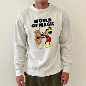 WORLD OF MAGIC SWEATER (HEATHER WHITE)